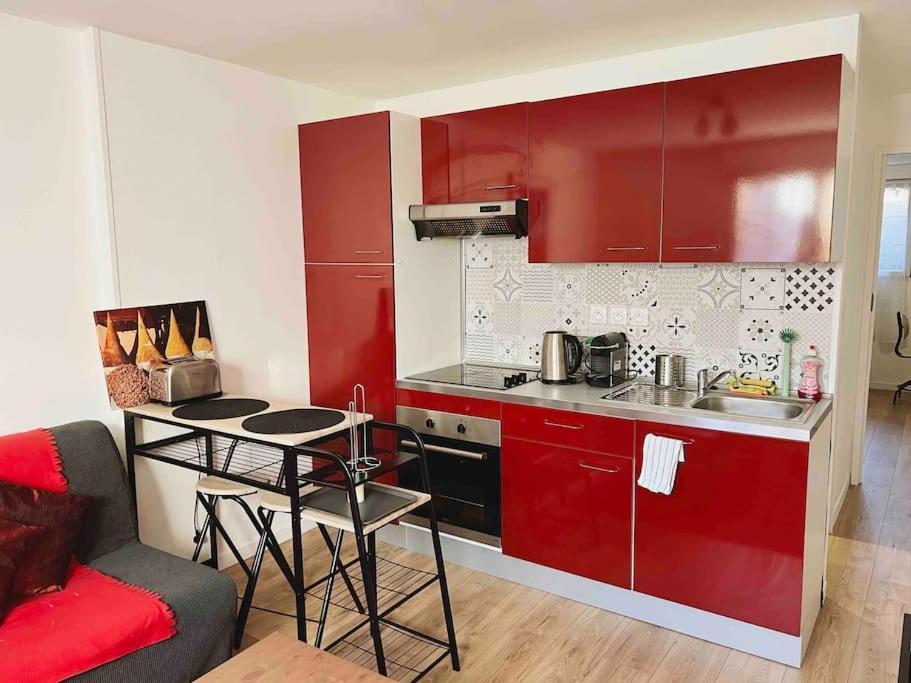 Appartement Ensoleille A 15 Minutes De Paris ヴィトリー・シュル・セーヌ エクステリア 写真